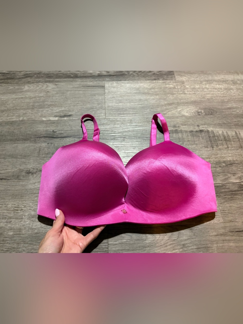 Victoria’s Secret Lightly Padded Bra 38DD